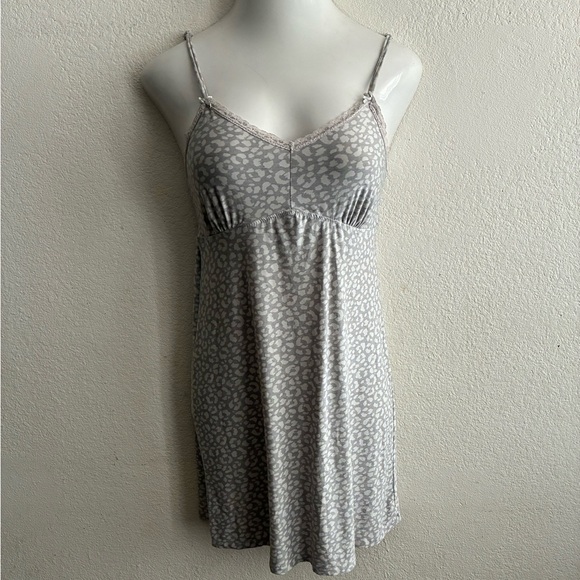 Rene Rofe Grey Animal Print Robe & Chemise Sleep Set M - Picture 4 of 10